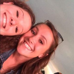 Meet your Posher, Kaila